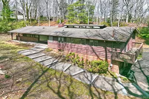 10 Ponderosa Dr, Melville, NY 11747 - Photo 36