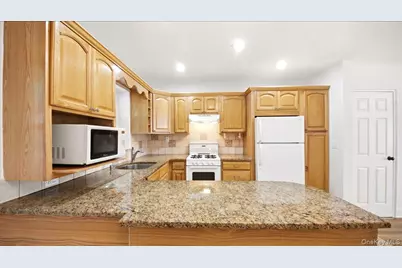 3337 Gunther Avenue, Bronx, NY 10469 - Photo 4