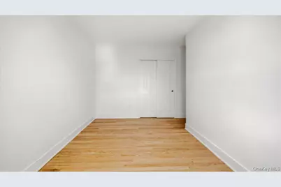 3337 Gunther Avenue, Bronx, NY 10469 - Photo 14