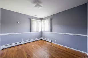 2 Rhonda Ln, Farmingdale, NY 11735 - Photo 10