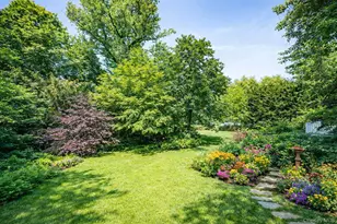 90 E Broadway, Roslyn, NY 11576 - Photo 20