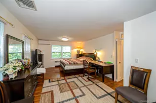 90 E Broadway, Roslyn, NY 11576 - Photo 10