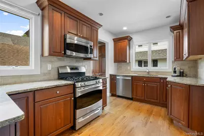 46 Kane Avenue, Larchmont, NY 10538 - Photo 10