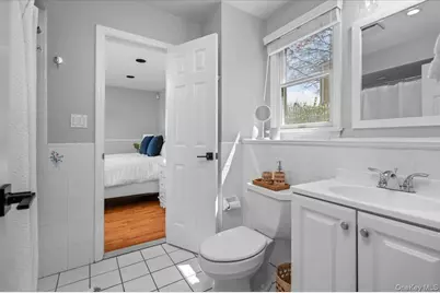 44 Askins Place, New Rochelle, NY 10801 - Photo 22