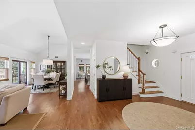 441 S Country Road, Patchogue, NY 11772 - Photo 28