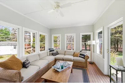 441 S Country Road, Patchogue, NY 11772 - Photo 18