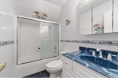 441 S Country Road, Patchogue, NY 11772 - Photo 32