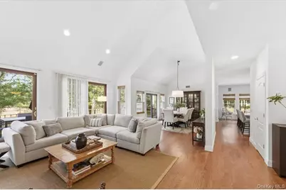 441 S Country Road, Patchogue, NY 11772 - Photo 8