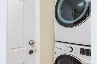 4327 Byron Avenue, Bronx, NY 10466 - Photo 20