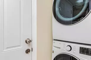 4327 Byron Ave, Bronx, NY 10466 - Photo 20