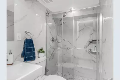4327 Byron Avenue, Bronx, NY 10466 - Photo 10