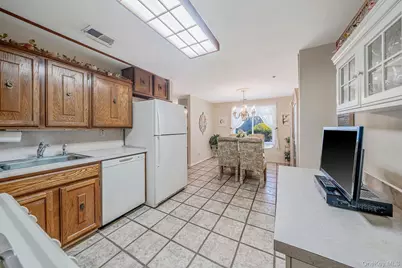 310 Birchwood Road, Medford, NY 11763 - Photo 14