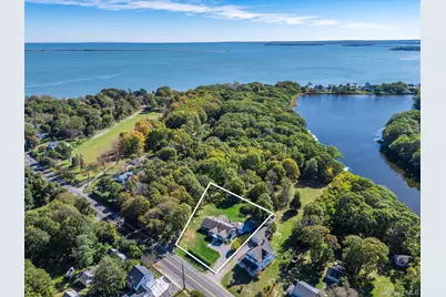 10940 Main Road, East Marion, NY 11939 - Photo 2