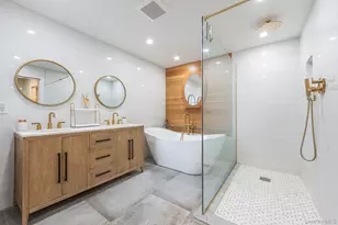 10940 Main Rd, East Marion, NY 11939 - Photo 16