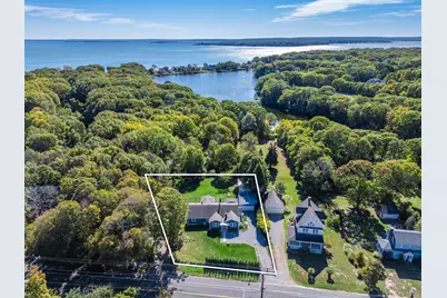 10940 Main Road, East Marion, NY 11939 - Photo 36