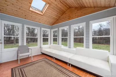 10940 Main Road, East Marion, NY 11939 - Photo 14