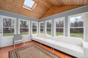 10940 Main Rd, East Marion, NY 11939 - Photo 14