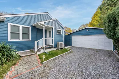 10940 Main Road, East Marion, NY 11939 - Photo 32