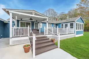 10940 Main Rd, East Marion, NY 11939 - Photo 24