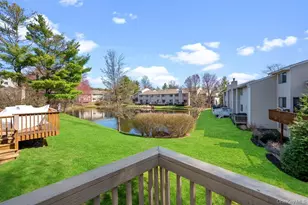 35 Chestnut Ln, Woodbury, NY 11797 - Photo 26