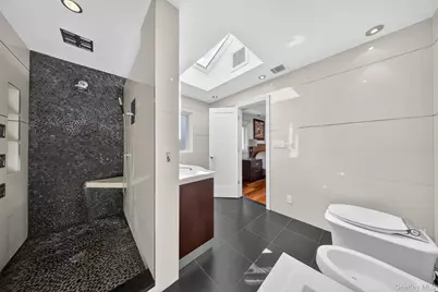 2826 215th Street, Bayside, NY 11360 - Photo 24