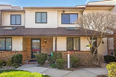 82 Cottonwood Ct. #82, Wantagh, NY 11793 - Photo 1