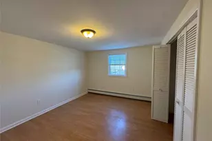 40 Whitestone Rd, Sound Beach, NY 11789 - Photo 18