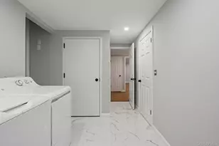 2386 Hampton Ave, Seaford, NY 11783 - Photo 22