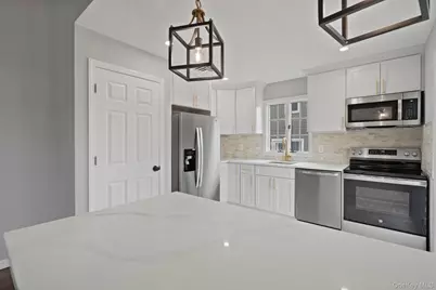 2386 Hampton Avenue, Seaford, NY 11783 - Photo 16