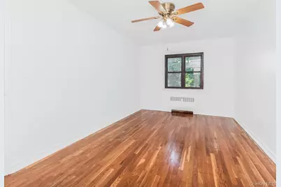 1863 Williamsbridge Road, Bronx, NY 10461 - Photo 16