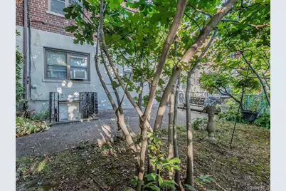 1863 Williamsbridge Road, Bronx, NY 10461 - Photo 24