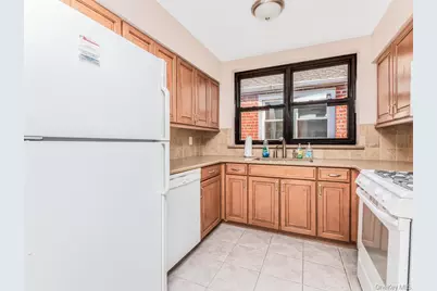 1863 Williamsbridge Road, Bronx, NY 10461 - Photo 12