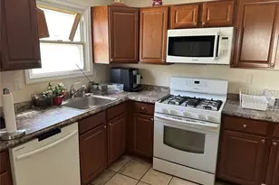 105 Vermont St, Long Beach, NY 11561 - Photo 6