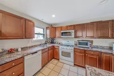 105 Vermont Street, Long Beach, NY 11561 - Photo 14