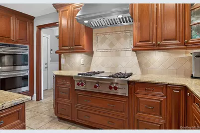 28 Timber Ridge Drive, Commack, NY 11725 - Photo 22