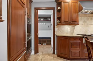 28 Timber Ridge Dr, Commack, NY 11725 - Photo 26