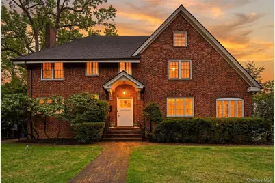 12 Little John Place, White Plains, NY 10605 - Photo 1