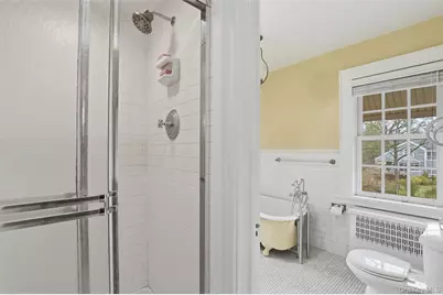 12 Little John Place, White Plains, NY 10605 - Photo 24