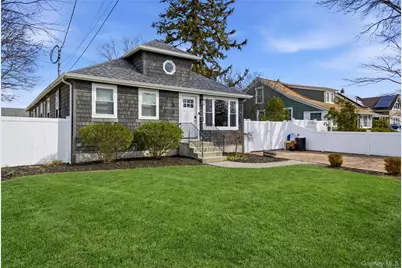 205 Oak Street, Patchogue, NY 11772 - Photo 1