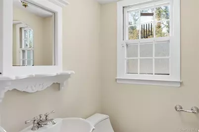 1 Carriage Court, Stony Brook, NY 11790 - Photo 18