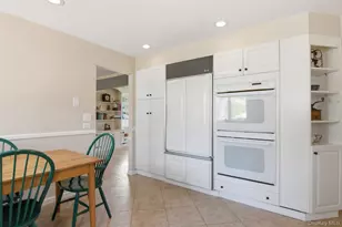 1 Carriage Ct, Stony Brook, NY 11790 - Photo 16
