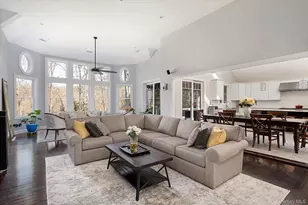 7 Riga Ln, Melville, NY 11747 - Photo 10