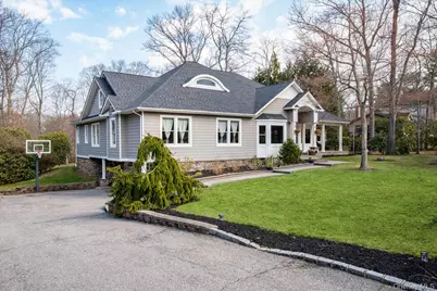 7 Riga Lane, Melville, NY 11747 - Photo 2