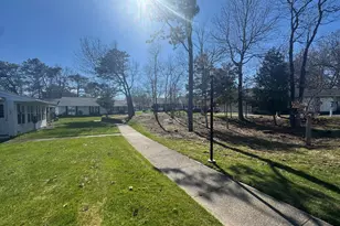 368 Woodbridge Dr, Ridge, NY 11961 - Photo 4