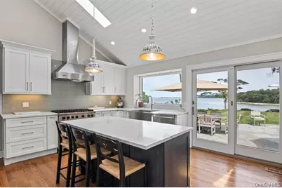 88 Dyke Road, Setauket, NY 11733 - Photo 14