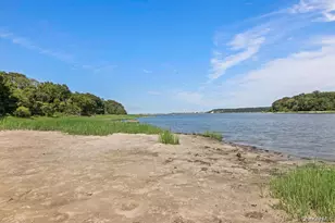 88 Dyke Rd, Setauket, NY 11733 - Photo 8