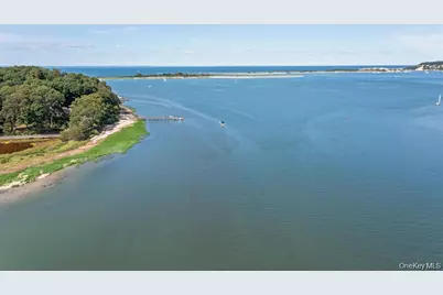 88 Dyke Road, Setauket, NY 11733 - Photo 42