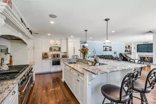 1 Kings Ct, Hauppauge, NY 11788 - Photo 20