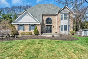 1 Kings Ct, Hauppauge, NY 11788 - Photo 6