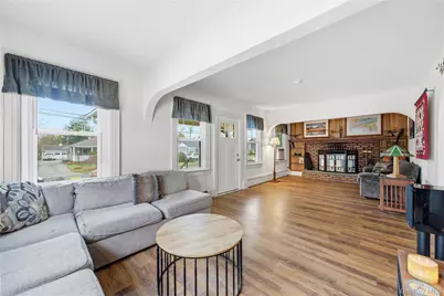 147 Church Avenue, Islip, NY 11751 - Photo 10